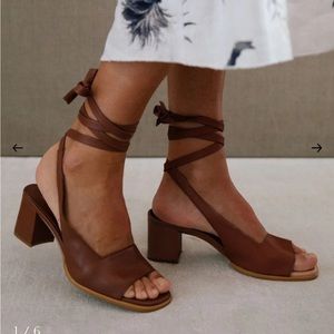 Alohas Shoes Lille Brown strappy sandal leather block heel